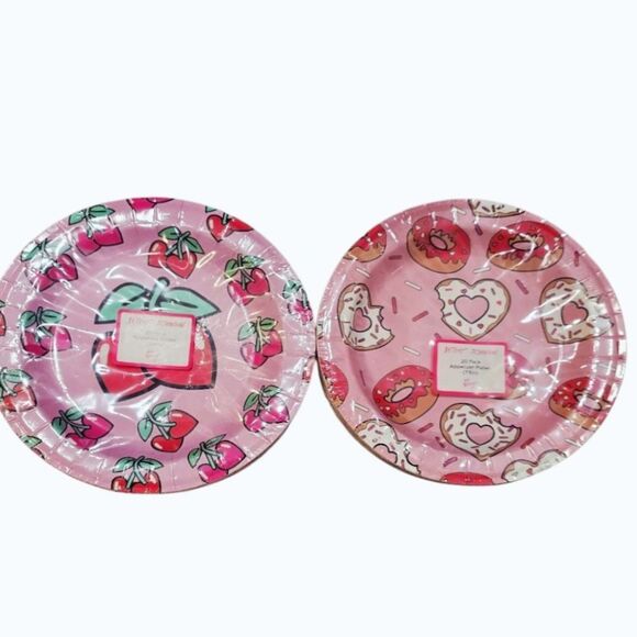 Betsey Johnson Heart Donuts & Cherries Appetizer Disposable Party Plates - Picture 2 of 8